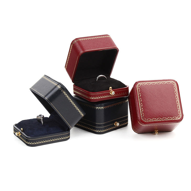 SSeeSY Luxury Western‑Inspired Designer‑Style Rigid Cardboard with Soft Velvet Lining Jewelry Box for Necklace Ring Earring Pendant